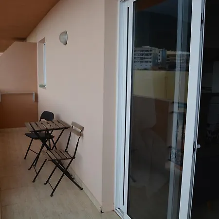 Apartamento In *